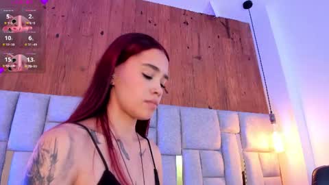 Snapshot of camilaa_smith_ chatting on June 30, 6:53 pm camilaa_smith_ online show from June 30, 6:53 pm