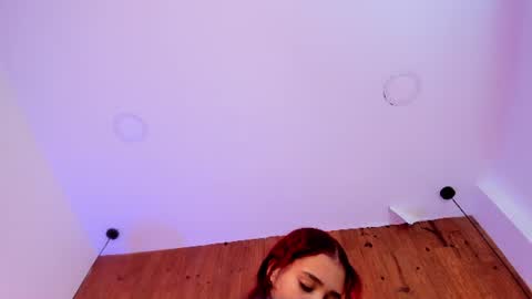 Snapshot of camilaa_smith_ chatting on July 6, 2:19 am camilaa_smith_ online show from July 6, 2:19 am