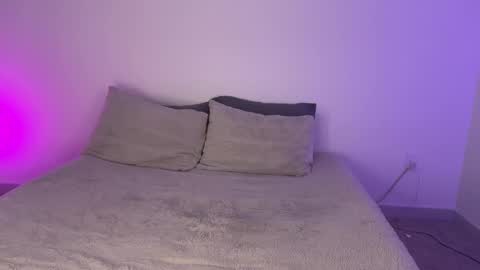 Camila online show from September 27, 10:15 pm