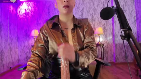    online show from January 15, 1:41 pm