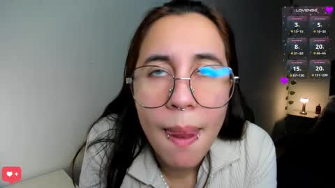 Snapshot of camilaalee chatting on January 14, 1:26 am CAMILAA LEE online show from January 14, 1:26 am