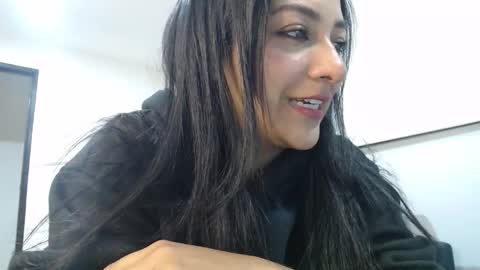 Camila online show from December 19, 4:08 am