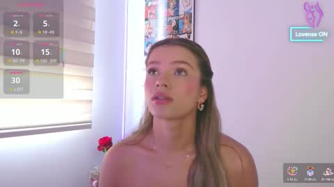 Snapshot of camilamonroee chatting on November 4, 2:05 pm Camila Monroee online show from November 4, 2:05 pm