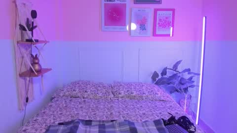 Camila  online show from September 24, 11:46 am