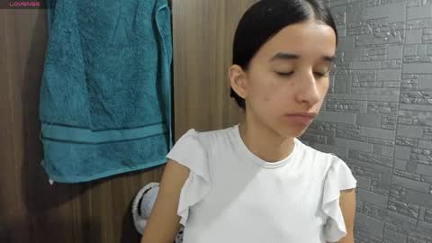 CamilaVill online show from April 9, 5:18 am