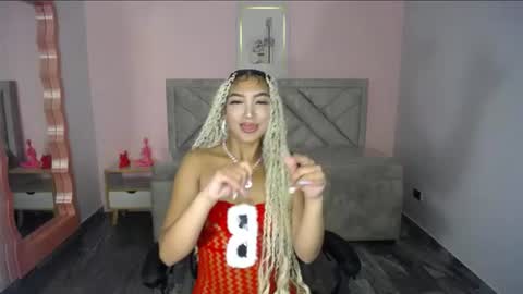 Snapshot of camilavixen_ch chatting on July 11, 8:22 pm camila online show from July 11, 8:22 pm