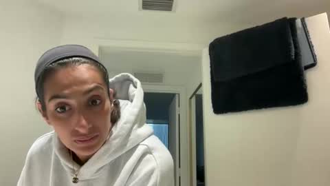 camiliakxoxo online show from February 28, 11:33 am