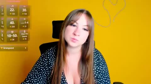 Snapshot of camilla_body chatting on July 10, 11:24 am Camilla online show from July 10, 11:24 am