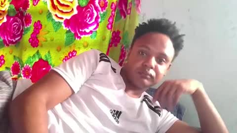 Snapshot of camilla_henzell chatting on December 16, 6:57 pm Camic Henzell online show from December 16, 6:57 pm