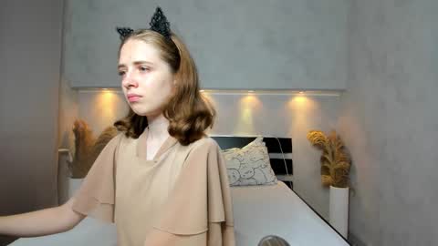 Camilla online show from September 12, 12:11 am