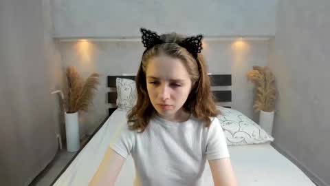 Camilla online show from October 13, 1:05 am