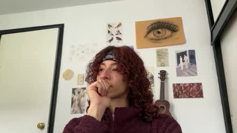 Snapshot of camille_delrey chatting on February 3, 4:34 pm Camille online show from February 3, 4:34 pm