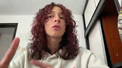 Snapshot of camille_delrey chatting on February 4, 6:14 pm Camille online show from February 4, 6:14 pm