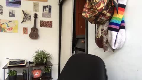 Snapshot of camille_delrey chatting on February 12, 4:35 pm Camille online show from February 12, 4:35 pm