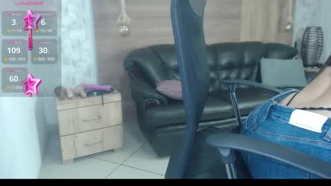 Camille online show from March 8, 10:34 pm