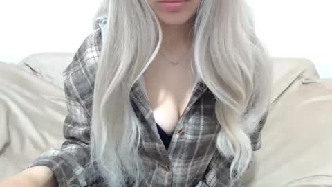 CamilleBunny online show from April 6, 2:20 am