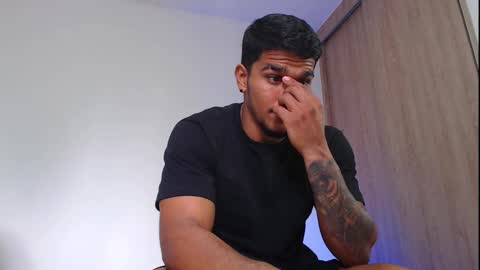 camilo_contre21 online show from November 17, 7:08 pm