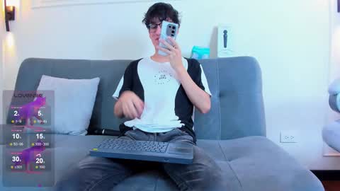 Camilo online show from January 18, 3:21 am