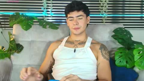 Snapshot of camilo_xcam chatting on May 18, 4:24 pm CAMILO online show from May 18, 4:24 pm