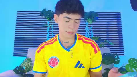 Snapshot of camilo_xcam chatting on July 7, 7:18 pm CAMILO online show from July 7, 7:18 pm