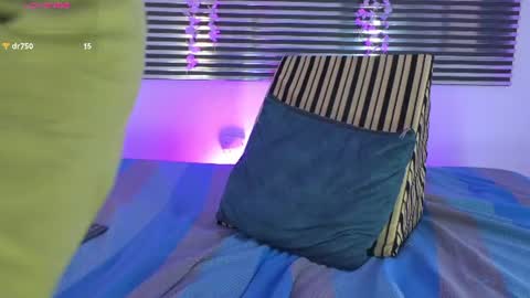 Snapshot of camilo_xcam chatting on July 23, 1:58 am CAMILO online show from July 23, 1:58 am