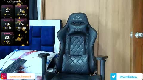 Snapshot of camilobass_ chatting on September 21, 7:59 pm Camilo Bass online show from September 21, 7:59 pm