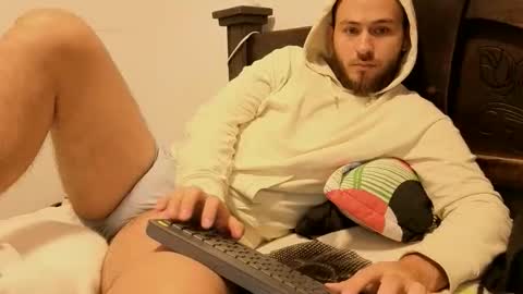 Snapshot of camiloex chatting on October 27, 8:57 pm Camilo online show from October 27, 8:57 pm