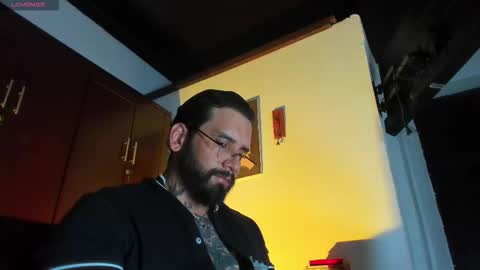 Snapshot of camilomayer chatting on February 2, 1:54 pm Camilo online show from February 2, 1:54 pm