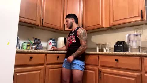 Snapshot of camilooo_cb chatting on October 31, 4:02 am camilooo_cb online show from October 31, 4:02 am