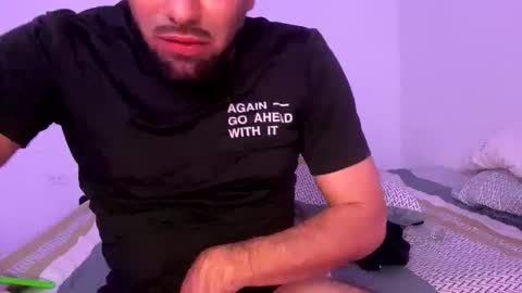 camilor_30 online show from February 12, 2:17 am