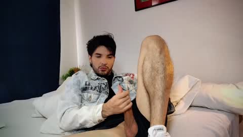 Snapshot of camilosaennz chatting on February 4, 8:06 pm camilo online show from February 4, 8:06 pm