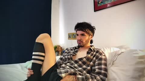 Snapshot of camilosaennz chatting on February 6, 8:13 pm camilo online show from February 6, 8:13 pm