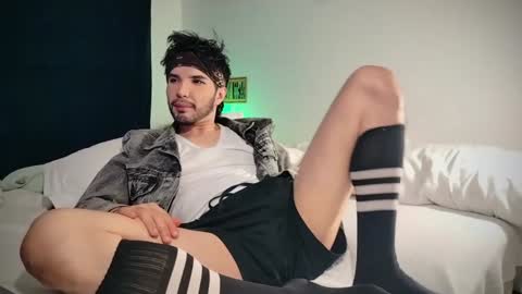 Snapshot of camilosaennz chatting on February 7, 3:34 am camilo online show from February 7, 3:34 am