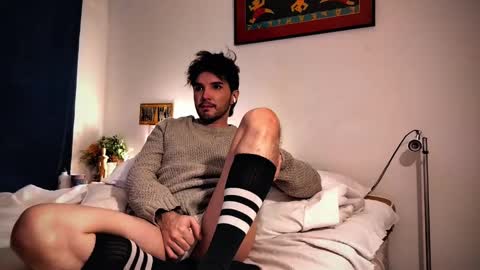 Snapshot of camilosaennz chatting on February 10, 5:25 am camilo online show from February 10, 5:25 am