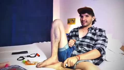 Snapshot of camilosaennz chatting on February 11, 4:11 am camilo online show from February 11, 4:11 am