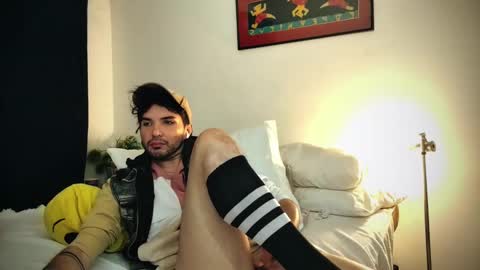 Snapshot of camilosaennz chatting on February 13, 7:03 am camilo online show from February 13, 7:03 am