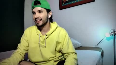 Snapshot of camilosaennz chatting on February 17, 4:09 am camilo online show from February 17, 4:09 am