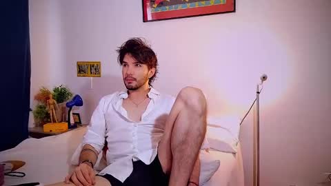 Snapshot of camilosaennz chatting on March 2, 9:01 pm camilo online show from March 2, 9:01 pm