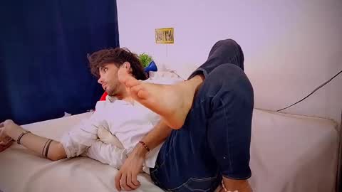 Snapshot of camilosaennz chatting on March 3, 7:17 pm camilo online show from March 3, 7:17 pm