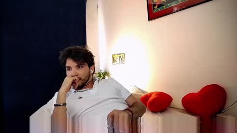 Snapshot of camilosaennz chatting on March 5, 9:48 pm camilo online show from March 5, 9:48 pm