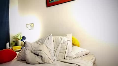 Snapshot of camilosaennz chatting on March 9, 12:42 am camilo online show from March 9, 12:42 am