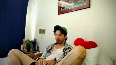 Snapshot of camilosaennz chatting on March 9, 10:08 pm camilo online show from March 9, 10:08 pm