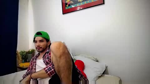 Snapshot of camilosaennz chatting on March 10, 10:24 pm camilo online show from March 10, 10:24 pm