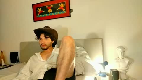 Snapshot of camilosaennz chatting on October 17, 6:49 am camilo online show from October 17, 6:49 am