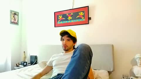 Snapshot of camilosaennz chatting on October 21, 7:03 pm camilo online show from October 21, 7:03 pm