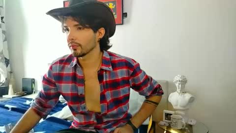 Snapshot of camilosaennz chatting on October 29, 7:04 pm camilo online show from October 29, 7:04 pm