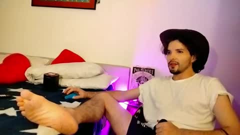 Snapshot of camilosaennz chatting on November 3, 4:03 am camilo online show from November 3, 4:03 am