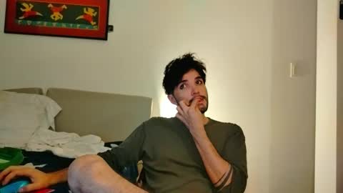 Snapshot of camilosaennz chatting on November 5, 11:05 pm camilo online show from November 5, 11:05 pm