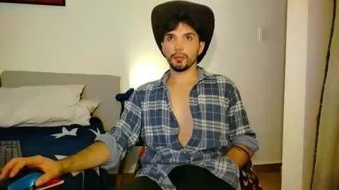 Snapshot of camilosaennz chatting on November 6, 11:11 am camilo online show from November 6, 11:11 am