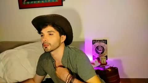 Snapshot of camilosaennz chatting on November 15, 3:04 am camilo online show from November 15, 3:04 am